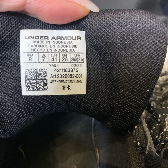 Under Armour Spotlight 2.0 Men’s football cleats in size 8. - Picture 5 of 8